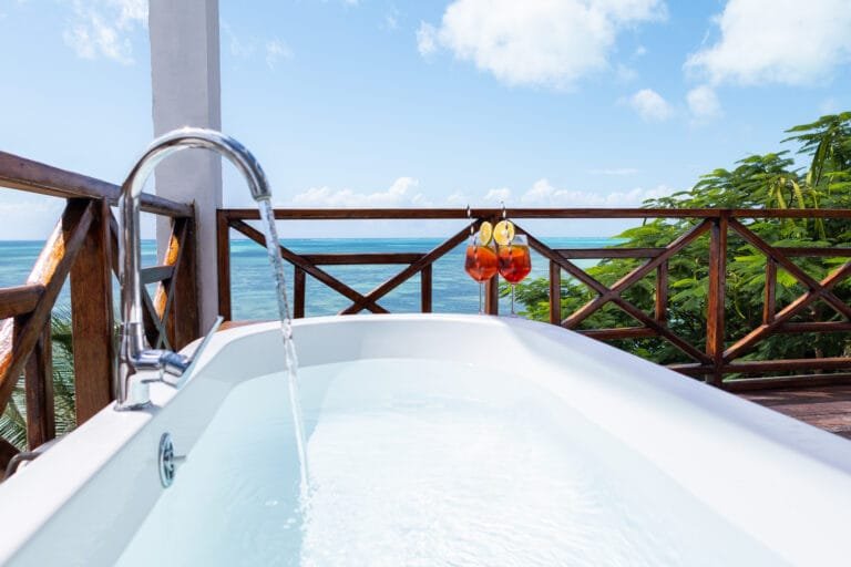 018D4C1A-D4D3-438D-B9C0-47F19B20AB5D