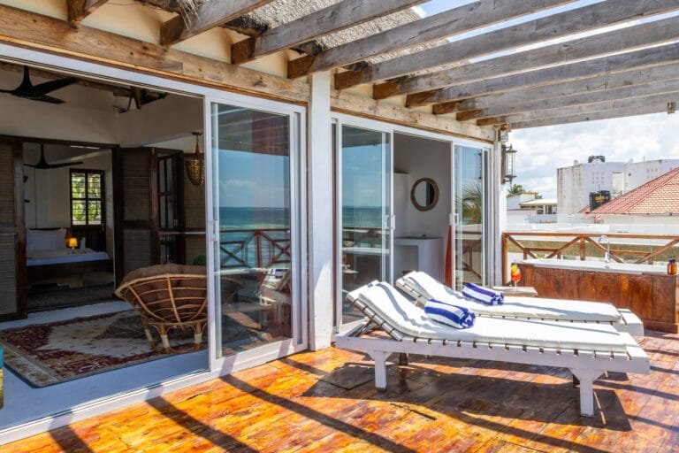 166233E6-761C-4EE6-99C7-9FC3C4D25CDB