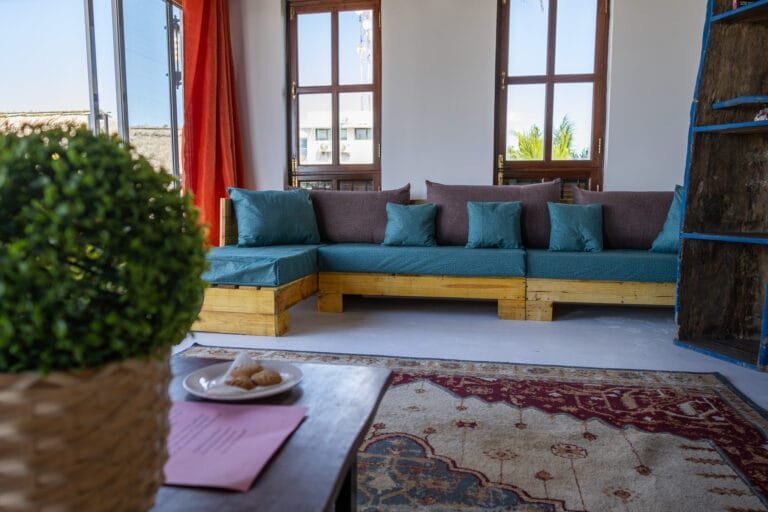 2D1B8802-89EE-4F47-929A-C26D5B16A83B