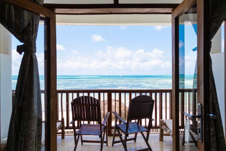 35595744-E1B5-4814-A2A1-501BD18A08E2