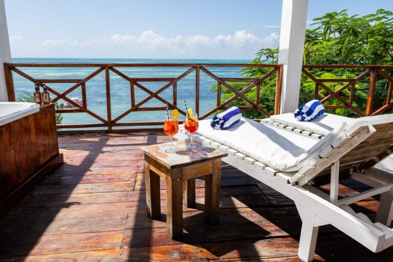 DAD87EA5-E93C-4C11-97CD-48B32B62A474